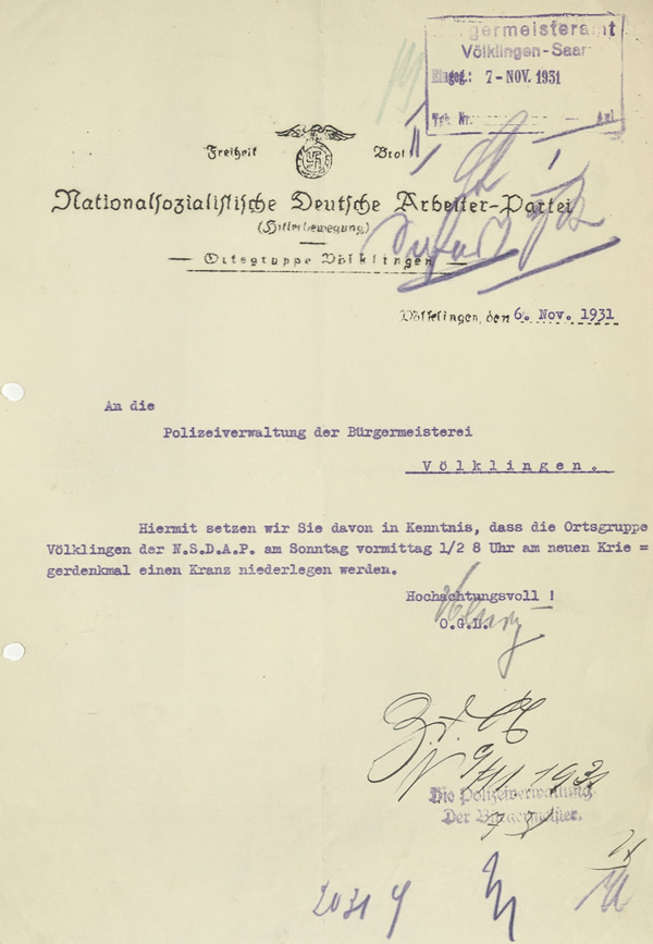 Gesuch der NSDAP-Ortsgruppe Völklingen wegen Niederlegung eines Kranzes am Kriegerdenkmal in Völklingen vom 6. November 1931.